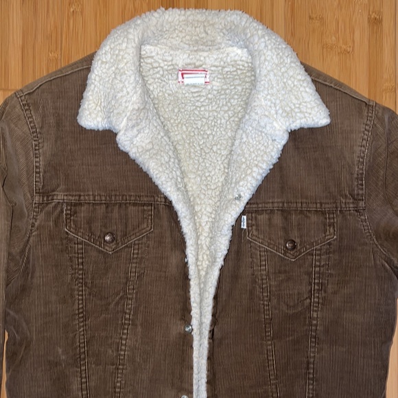 SOLD Levi’s Vintage Corduroy Sherpa Jacket - Picture 2 of 14